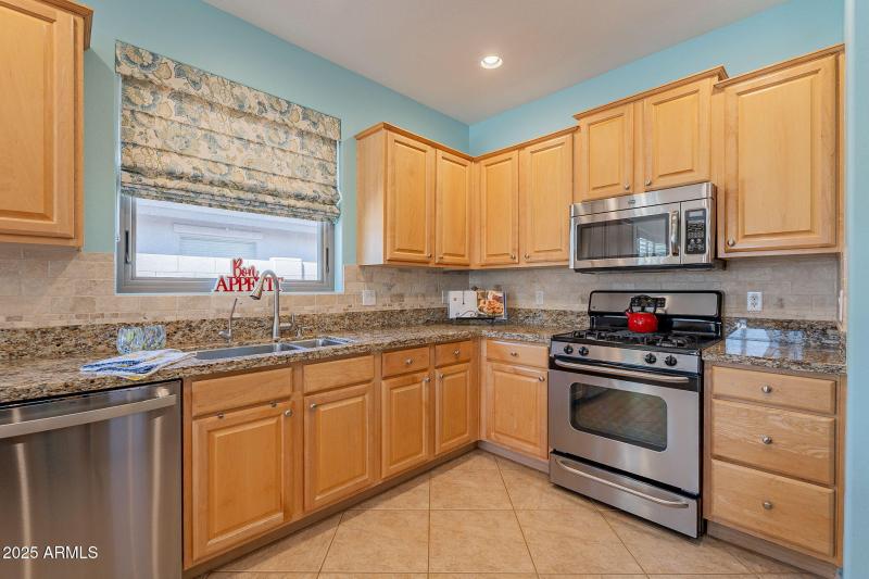 18-web-or-mls-Elderberry-18