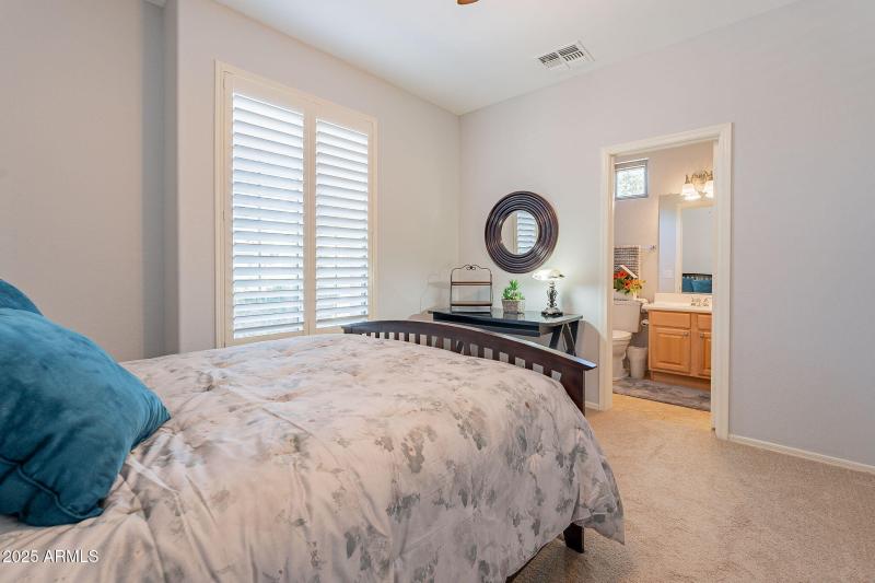 38-web-or-mls-Elderberry-38