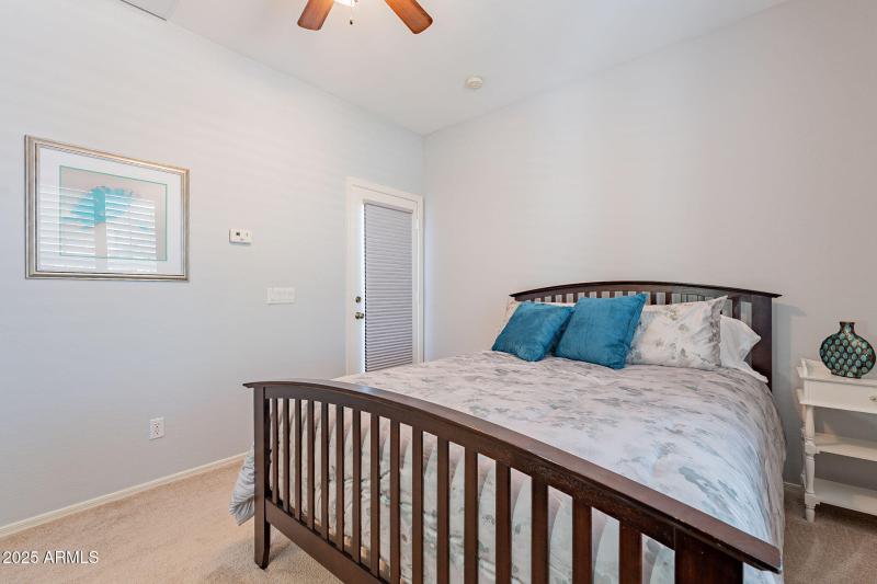 40-web-or-mls-Elderberry-40