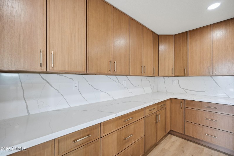 14-web-or-mls-014_ListerPros