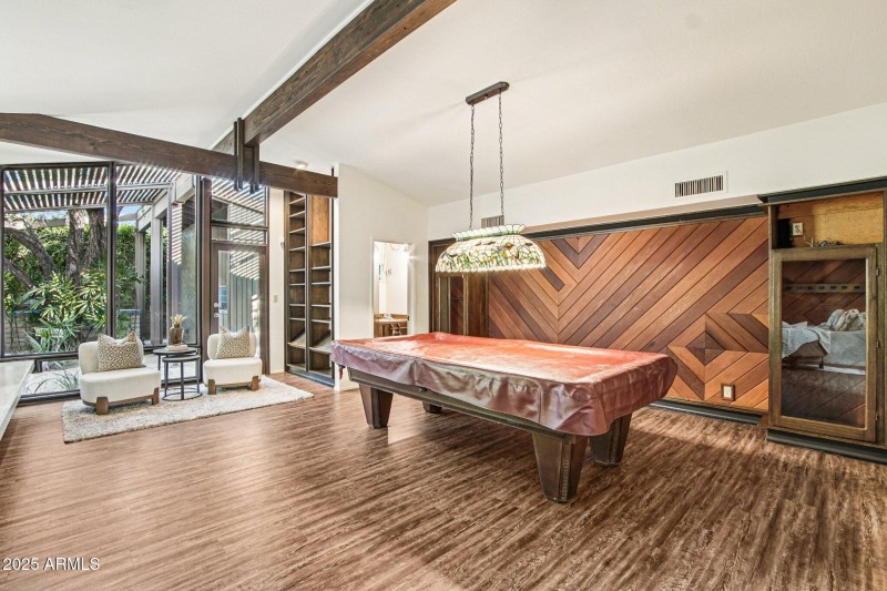 20-web-or-mls-E Glenrosa Ave-S1411-020r