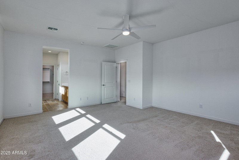 025_photo23_10147_e_thunderbolt_ave_mesa