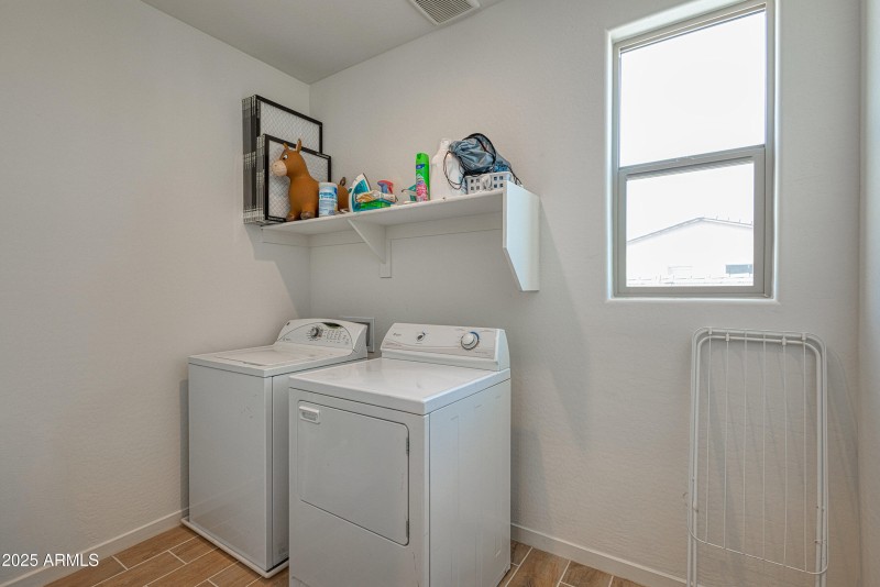 035_photo32_10147_e_thunderbolt_ave_mesa