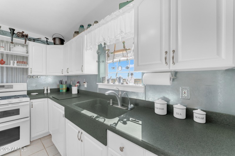 Corian Farm House Sink with Apron