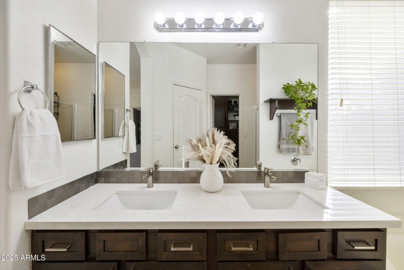 48-web-or-mls-_TM_9214