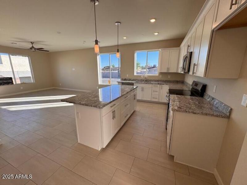 2216F5B2-9359-42FA-ABFE-1ABAC15BD7D1