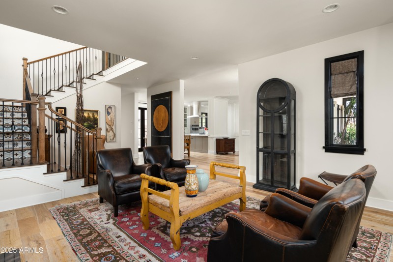 22-4901 E Amelia Ave (23 of 41)