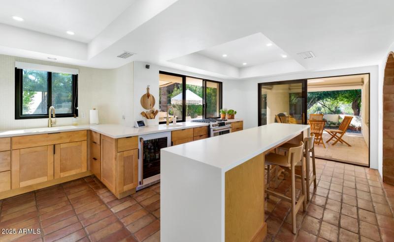 9447 E Calle De Valle Dr-large-015-020-9