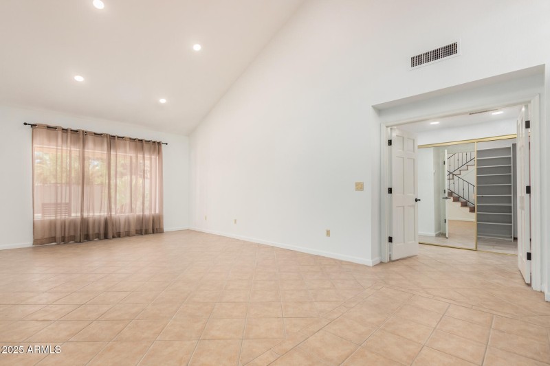 18 - Forest Hills 816