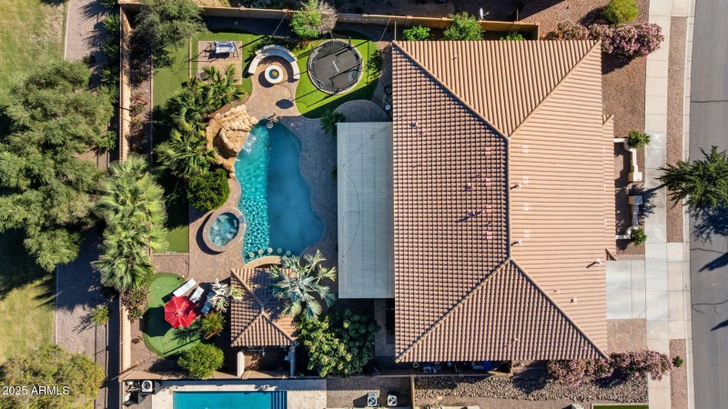 003__21256 E Waverly Dr