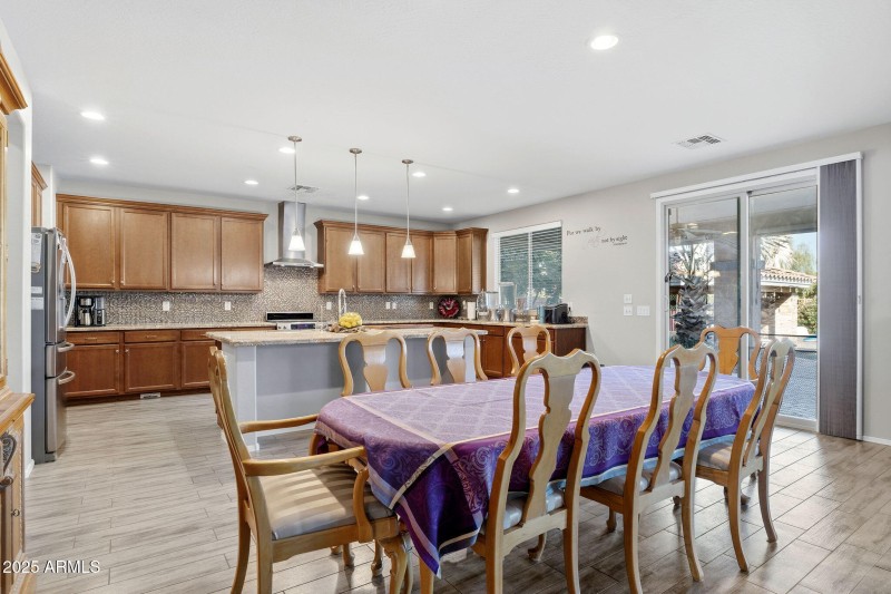 015__21256 E Waverly Dr