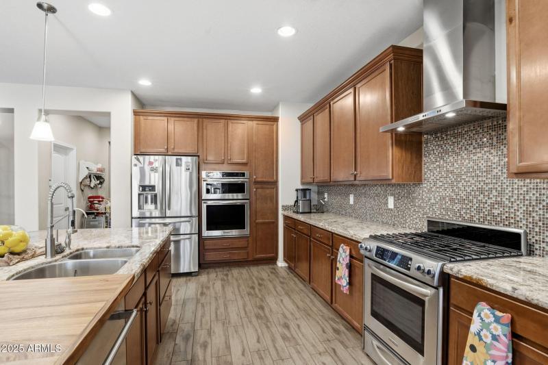 018__21256 E Waverly Dr