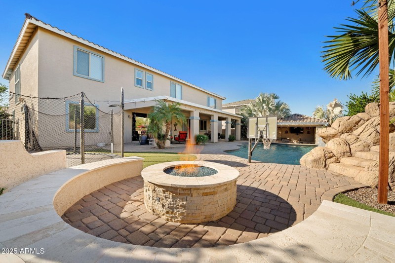 021__21256 E Waverly Dr