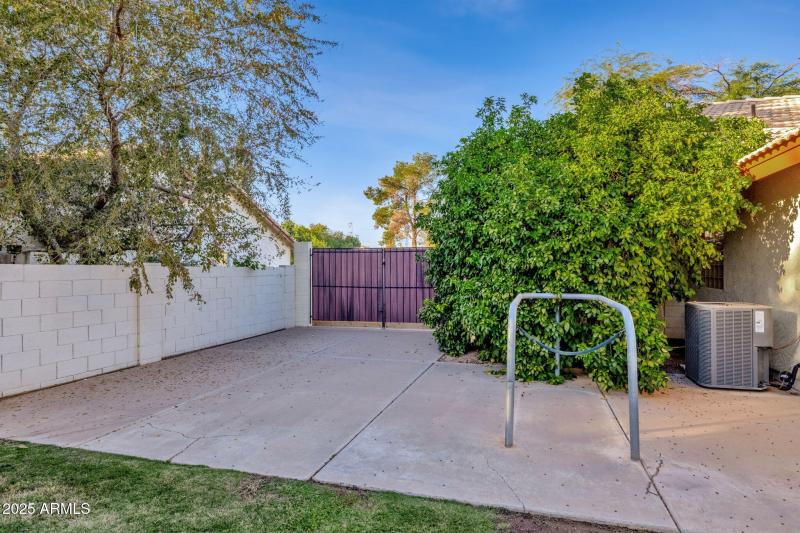 83-web-or-mls-1911-e-bruce-ave