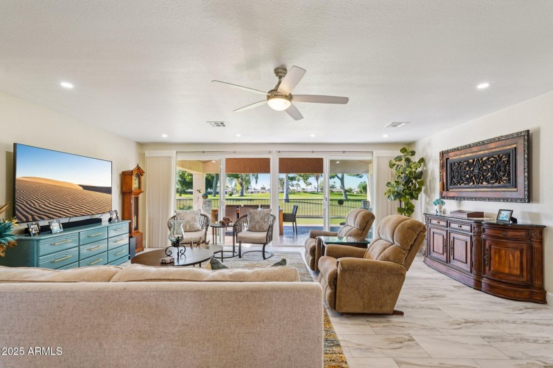 9-web-or-mls-N 109th Ave-S1511-009