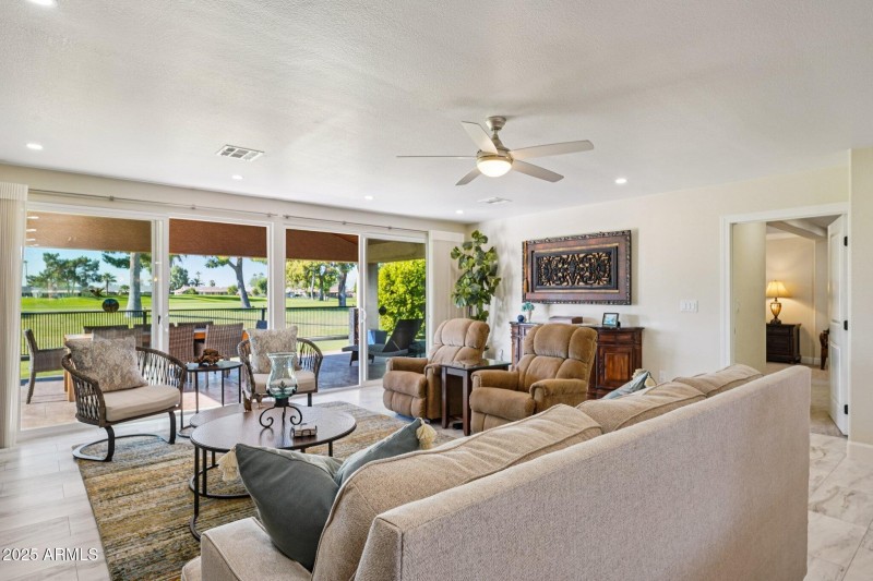 10-web-or-mls-N 109th Ave-S1511-010