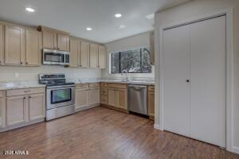 20250411173655070854000000