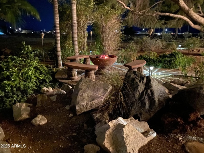 c. Side Yard Firepit 2_ IMG_5133_25750 W