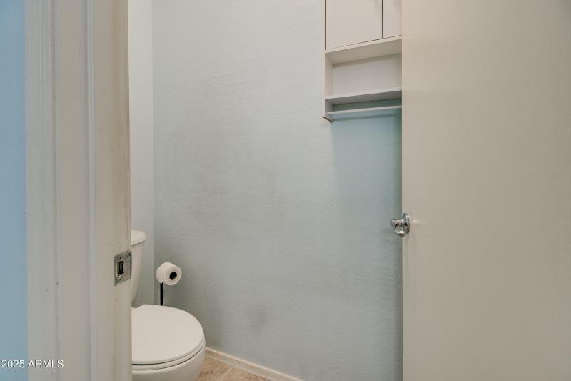 Separate toilet room