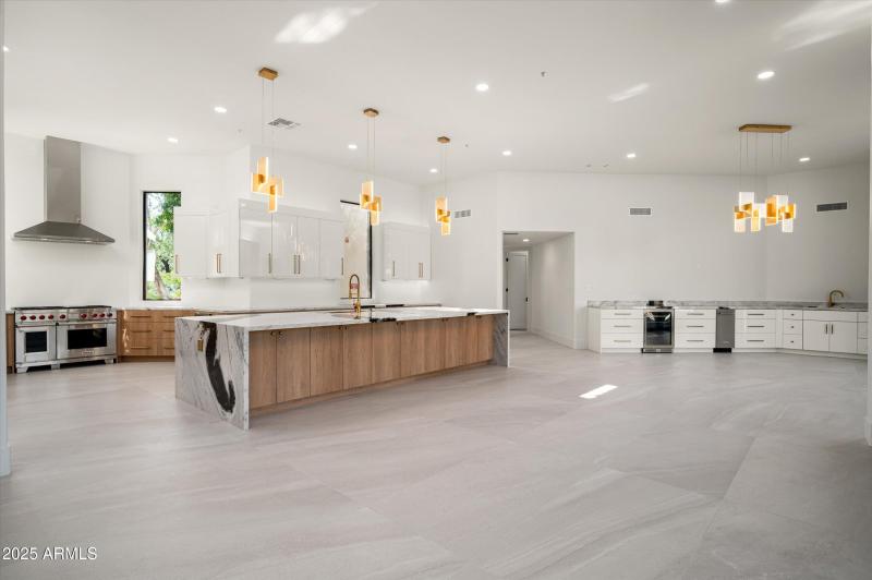 14-12816ETurquoiseAve-14