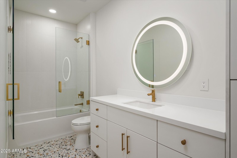 51-12816ETurquoiseAve-51