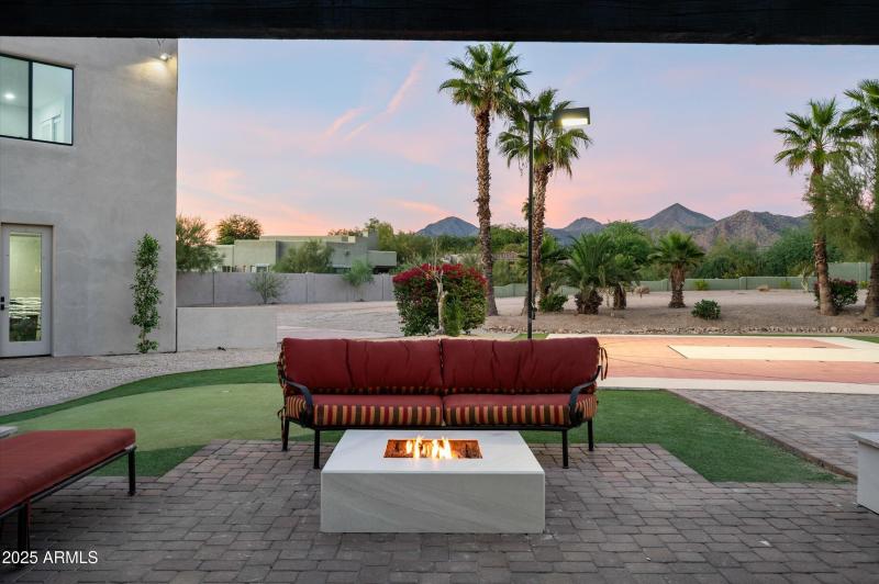 55-12816ETurquoiseAve-55