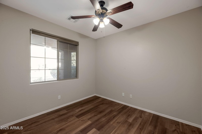 11-web-or-mls-QP-4068