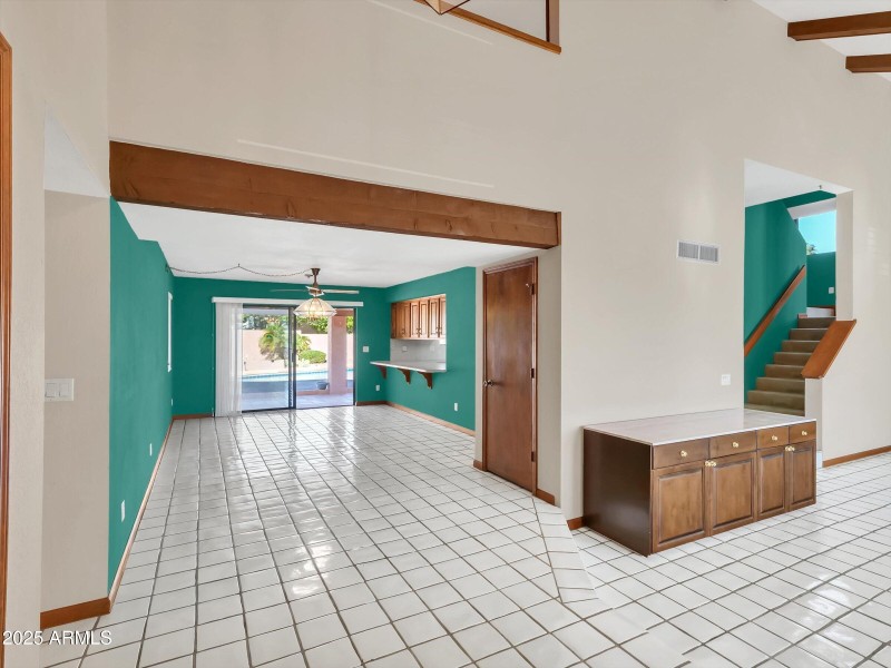 05-15172 E Verbena Drive-5