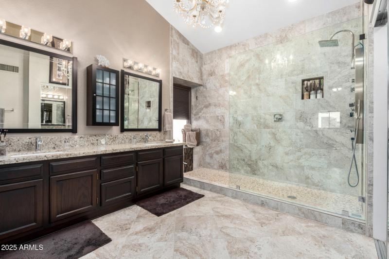 9809 W Wescott Primary Bath