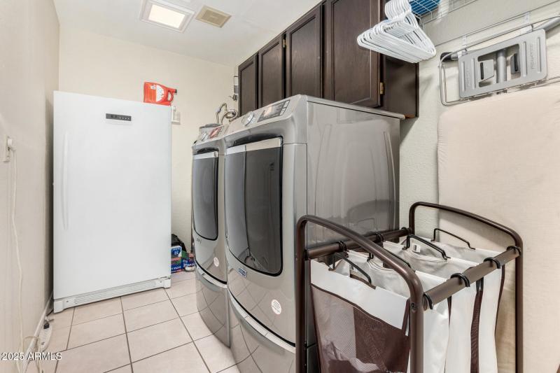 9809 W Wescott Laundry