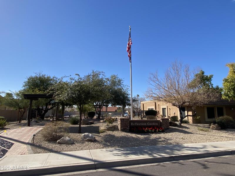 Reflection Garden (1)