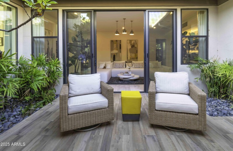 Courtyard with Entry to Family Room