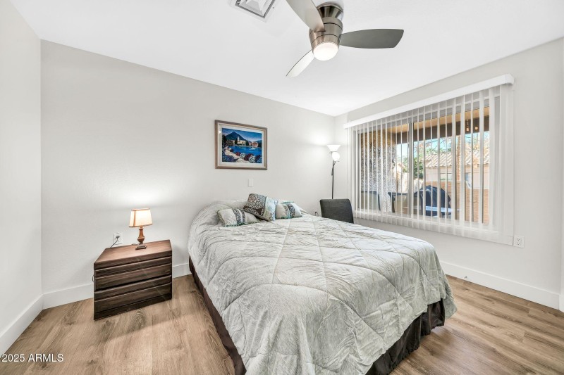 14300 W Bell Rd 423-20