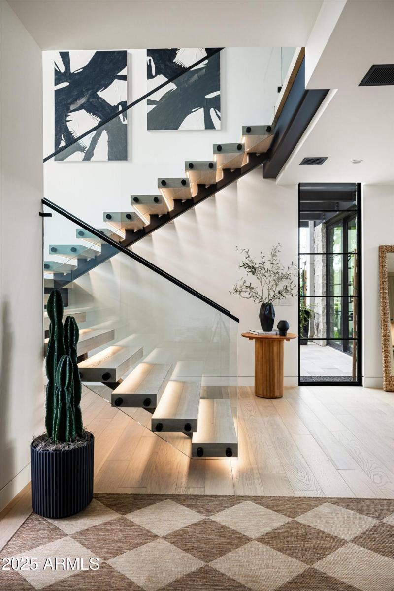 012-5715 E Monterosa St Phoenix_12