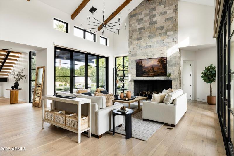 024-5715 E Monterosa St Phoenix_24