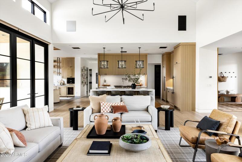 032-5715 E Monterosa St Phoenix_32