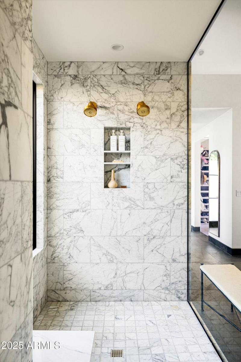 043-5715 E Monterosa St Phoenix_43