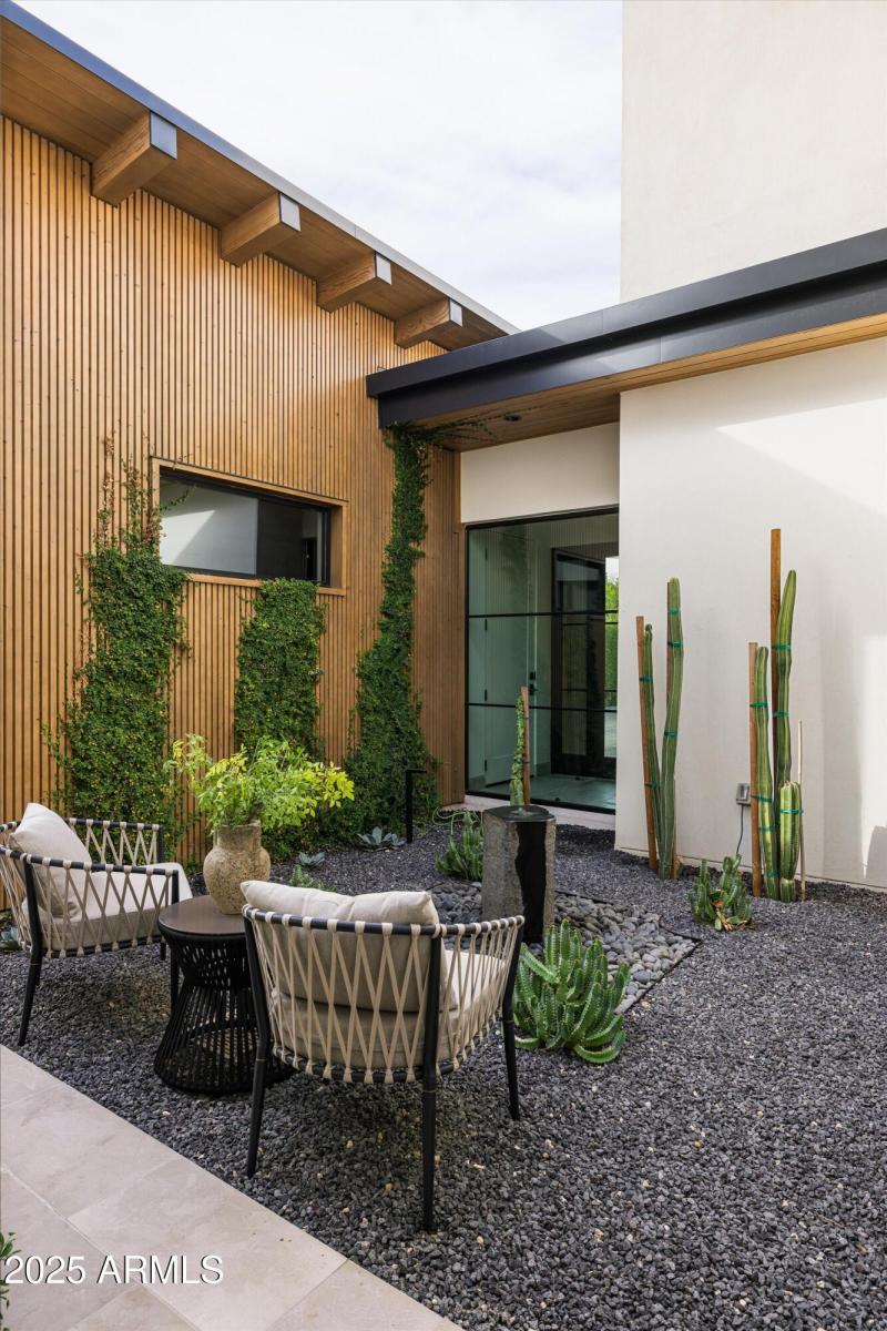 066-5715 E Monterosa St Phoenix_66