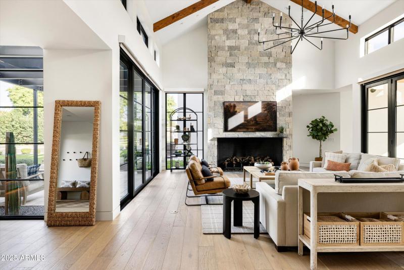 023-5715 E Monterosa St Phoenix_23