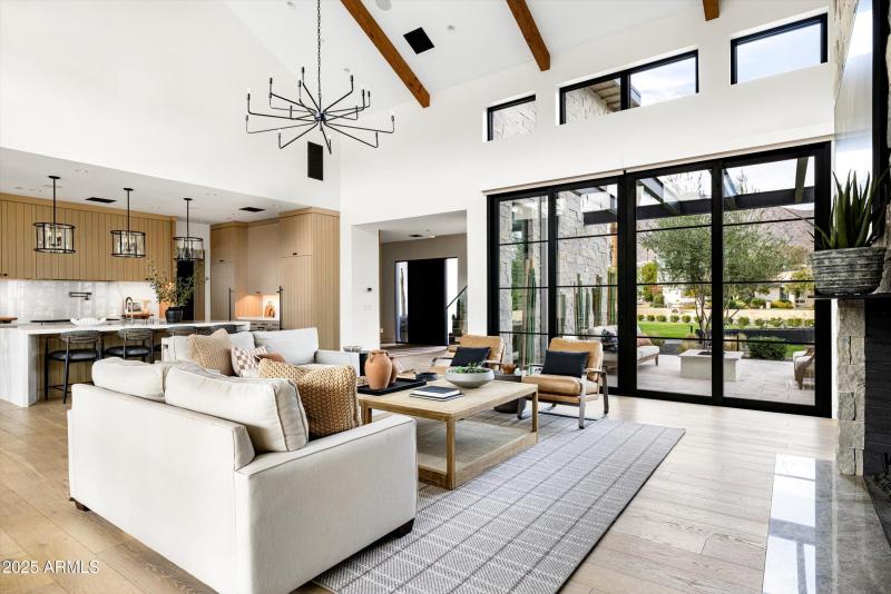 025-5715 E Monterosa St Phoenix_25