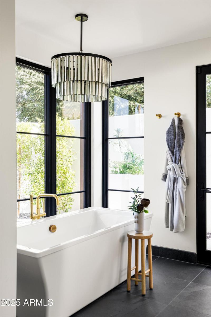 045-5715 E Monterosa St Phoenix_45