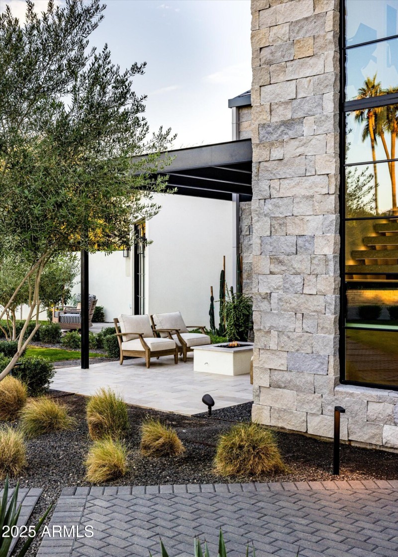 085-5715 E Monterosa St Phoenix_85