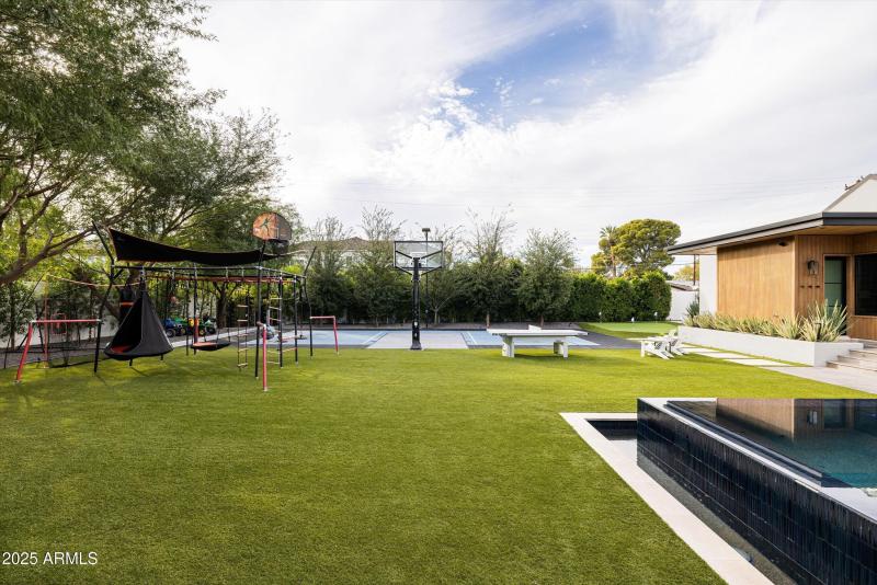 092-5715 E Monterosa St Phoenix_92