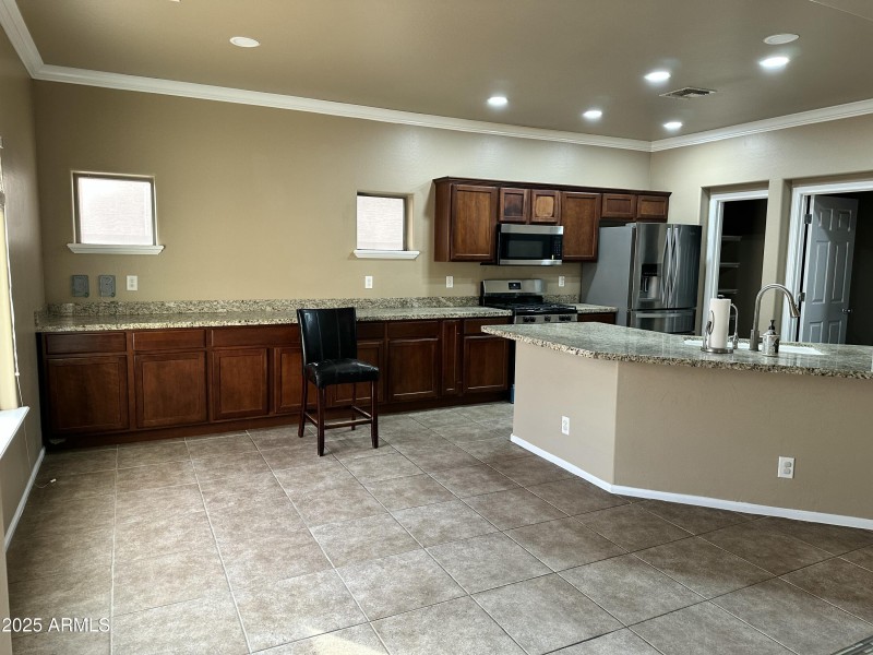 20251116_225106910_iOS