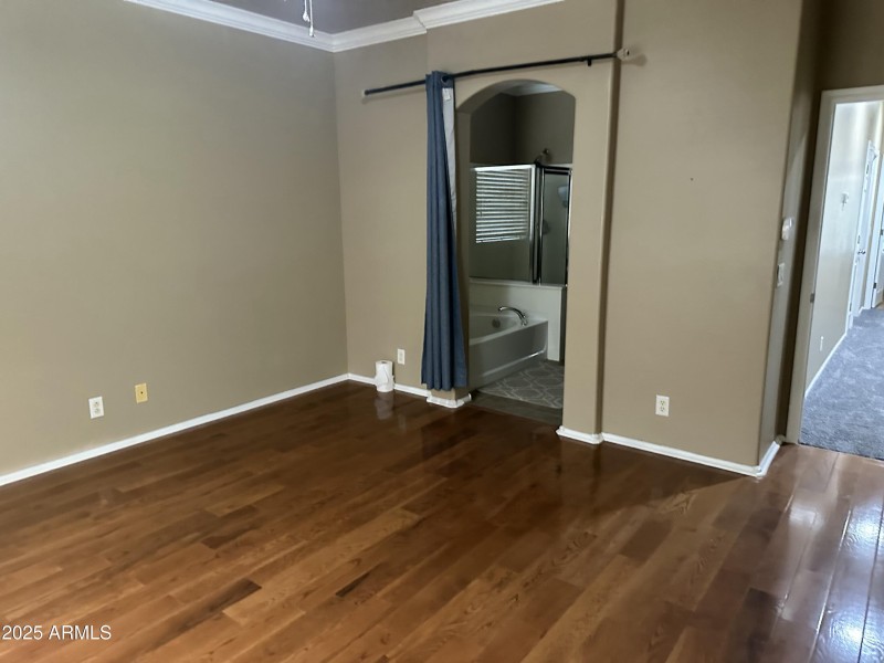 20251116_225734667_iOS