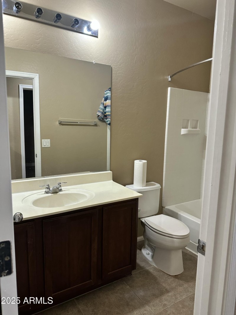 20251116_230103786_iOS