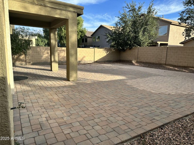 20251116_230229200_iOS