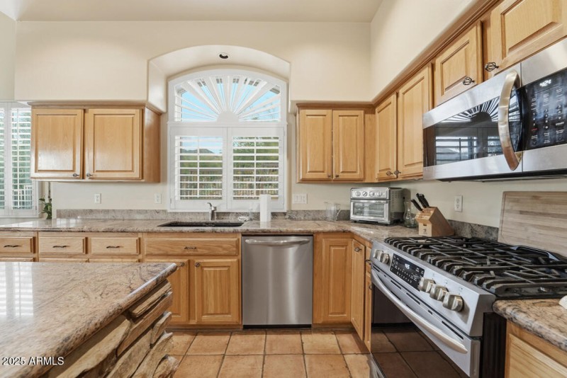 12202 N. 138th St-19