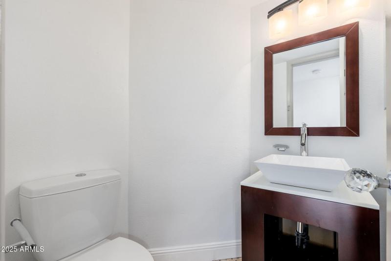 9709 E Mountain View Rd UNIT 2705 - 19