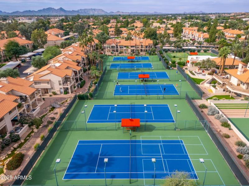 The Racquet Club - 07